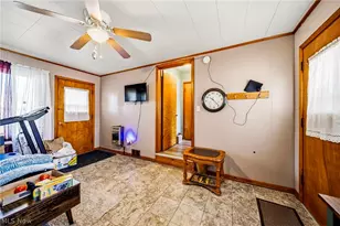 240 Russell Rd, Conneaut, OH 44030 - Photo 27