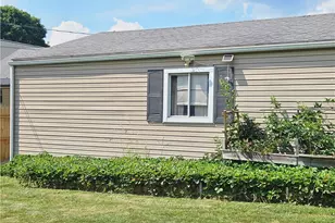 1555 Hay Ave, Coshocton, OH 43812 - Photo 11