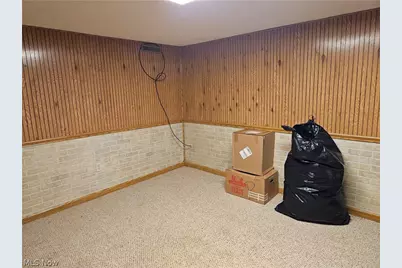 1555 Hay Avenue, Coshocton, OH 43812 - Photo 7