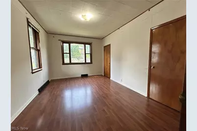 214 Jacquette Street #A, Bridgeport, OH 43912 - Photo 5