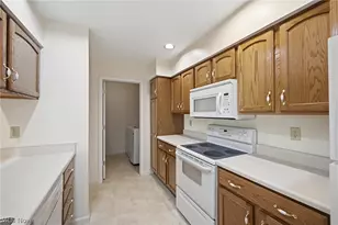 952 Oakbrook Dr, Ashland, OH 44805 - Photo 9