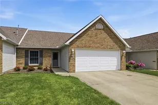 952 Oakbrook Dr, Ashland, OH 44805 - Photo 1