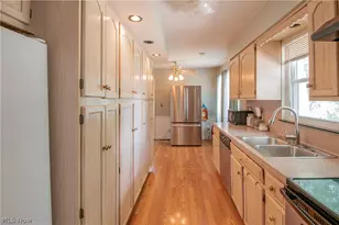 2951 Stanley Rd, Fairlawn, OH 44333 - Photo 9