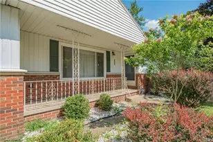 2951 Stanley Rd, Fairlawn, OH 44333 - Photo 3