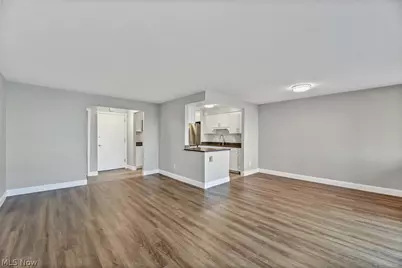 12900 Lake Avenue #626, Oakwood, OH 44107 - Photo 11