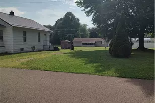 602 Oxford Ave, Newcomerstown, OH 43832 - Photo 5