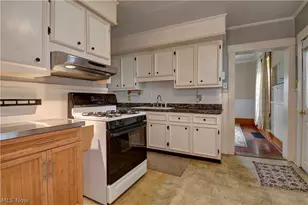 442 Main St W, Beach City, OH 44608 - Photo 11