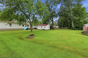 369 E 46th St, Lorain, OH 44052 - Photo 25