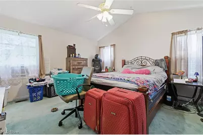 369 E 46th Street, Lorain, OH 44052 - Photo 15