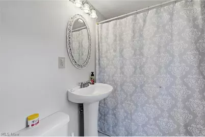 369 E 46th Street, Lorain, OH 44052 - Photo 17