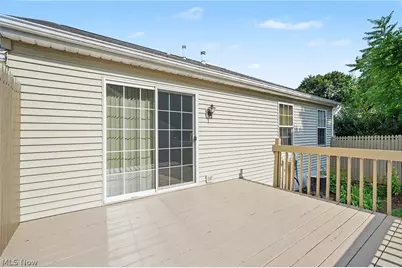 3196 Mariners Island Drive NW, Canton, OH 44708 - Photo 19