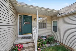 3196 Mariners Island Dr NW, Canton, OH 44708 - Photo 1