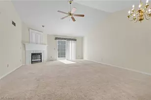 3196 Mariners Island Dr NW, Canton, OH 44708 - Photo 9
