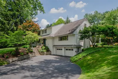 2810 Brentwood Close Street NW, Canton, OH 44708 - Photo 1