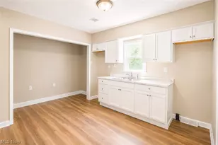 3422 W 52nd St, Loveland, OH 44102 - Photo 15