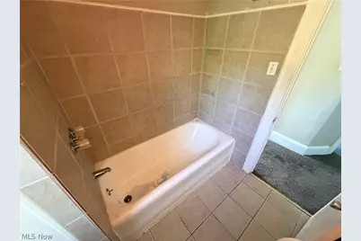 918 Frederick Boulevard, Akron, OH 44320 - Photo 23