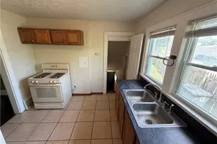 918 Frederick Blvd, Akron, OH 44320 - Photo 17