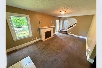 918 Frederick Boulevard, Akron, OH 44320 - Photo 11