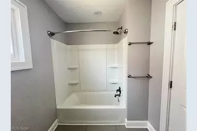 8309 Bancroft Avenue, Loveland, OH 44105 - Photo 21