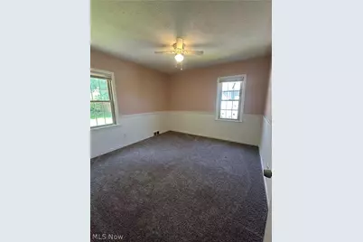 142 S Edgehill, Youngstown, OH 44515 - Photo 5