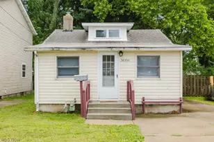 38530 Plains Ct, Willoughby, OH 44094 - Photo 3