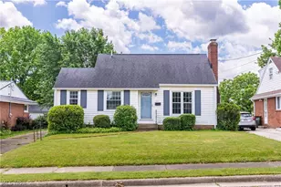 224 Summit St SE, North Canton, OH 44720 - Photo 1