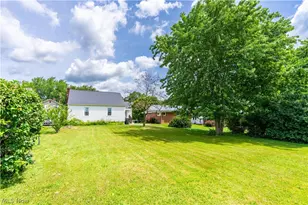 224 Summit St SE, North Canton, OH 44720 - Photo 3