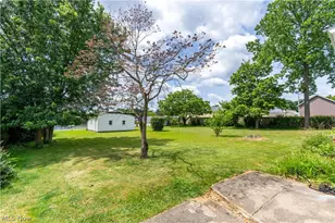 224 Summit St SE, North Canton, OH 44720 - Photo 5