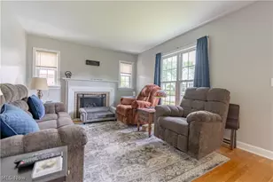 224 Summit St SE, North Canton, OH 44720 - Photo 7