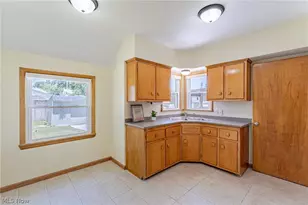 12408 Sprecher Ave, Loveland, OH 44135 - Photo 7