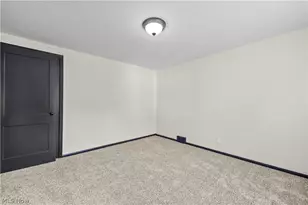 46175 Middle Ridge Rd, Amherst, OH 44001 - Photo 23
