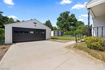 46175 Middle Ridge Road, Amherst, OH 44001 - Photo 31