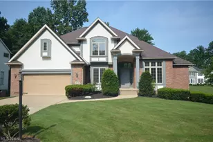 3246 Crown Pointe Dr, Stow, OH 44224 - Photo 1