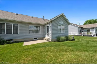 126 Augusta Drive, Elyria, OH 44035 - Photo 5