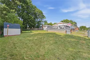 1935 Quayle Dr, Akron, OH 44312 - Photo 33
