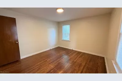 2042 13th Street, Cuyahoga Falls, OH 44223 - Photo 17