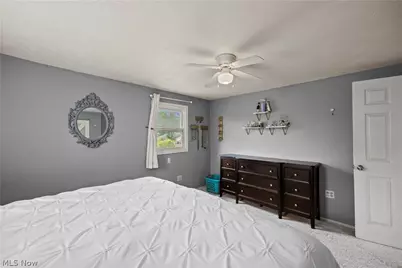 4112 Brockley Avenue, Sheffield Lake, OH 44054 - Photo 35