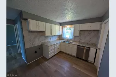 1240 W 21st Street, Lorain, OH 44052 - Photo 11