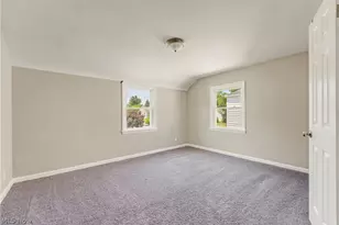 2245 Sunset Dr, Wickliffe, OH 44092 - Photo 17