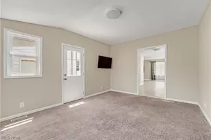 2245 Sunset Dr, Wickliffe, OH 44092 - Photo 7