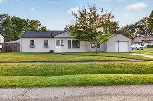 382 Marseilles Ave, Elyria, OH 44035 - Photo 3