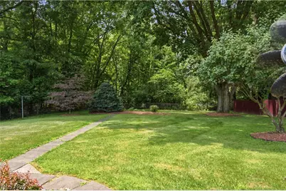 6570 Applewood Boulevard, Boardman, OH 44512 - Photo 5
