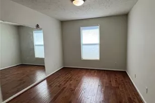 393 Caleb Dr, Akron, OH 44321 - Photo 15