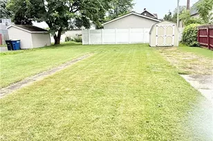 920 E 15th St, Ashtabula, OH 44004 - Photo 9
