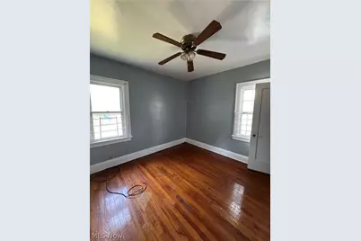 9426 Dickens Avenue, Loveland, OH 44104 - Photo 7