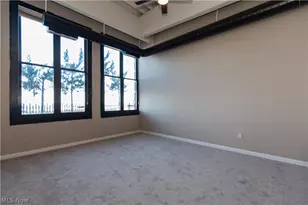 1133 W 9th St, Loveland, OH 44113 - Photo 13