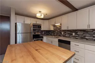 1133 W 9th St, Loveland, OH 44113 - Photo 5