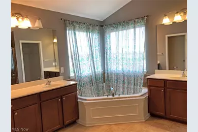 3696 Kenway Boulevard, Uniontown, OH 44685 - Photo 15