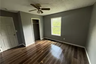 371 Beth St, Akron, OH 44301 - Photo 3