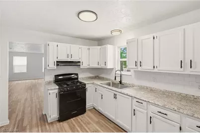 621 E 115th Street, Loveland, OH 44108 - Photo 13